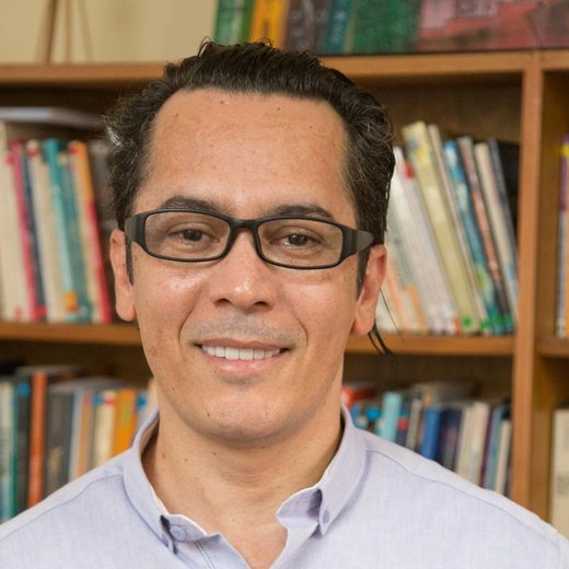 Sérgio Felix sorrindo